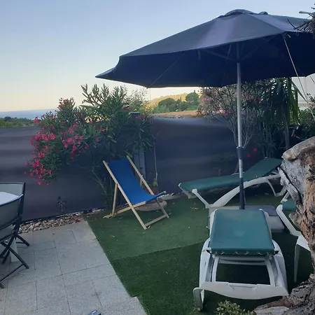 Les Restanques Du Sud Apartment *