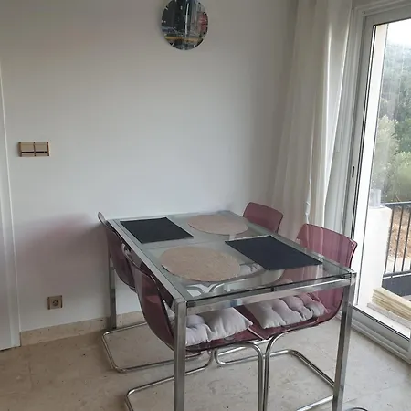 Les Restanques Du Sud Apartment *